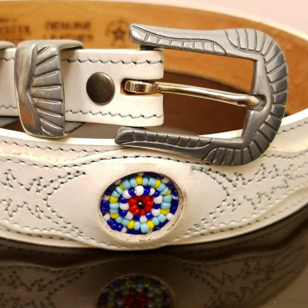 Silver Creek Collection Southwest Western Beaded Style White Leather Belt 27-30